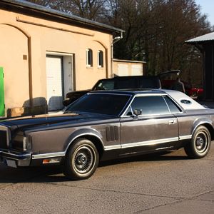 lincoln-mark-v-05.jpg