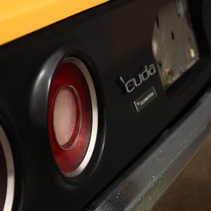plymouth-cuda-06.jpg