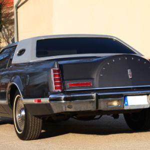 lincoln-mark-v-04.jpg