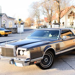 lincoln-mark-v-03.jpg